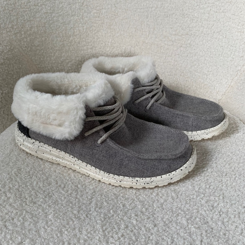 Hey Dude Britt Womens Size 7 Charcoal Gray Faux Fur Lined Lace Up Ankle Booties